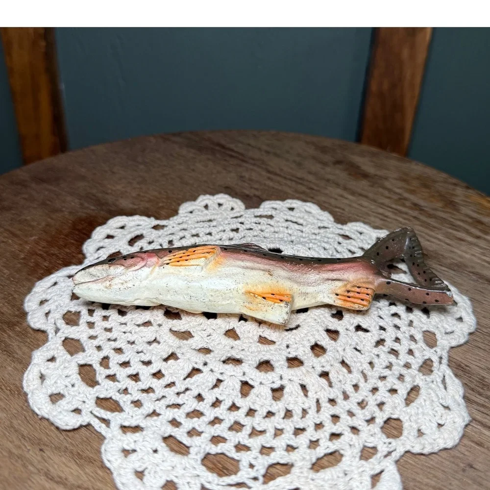 Unbranded vintage cast